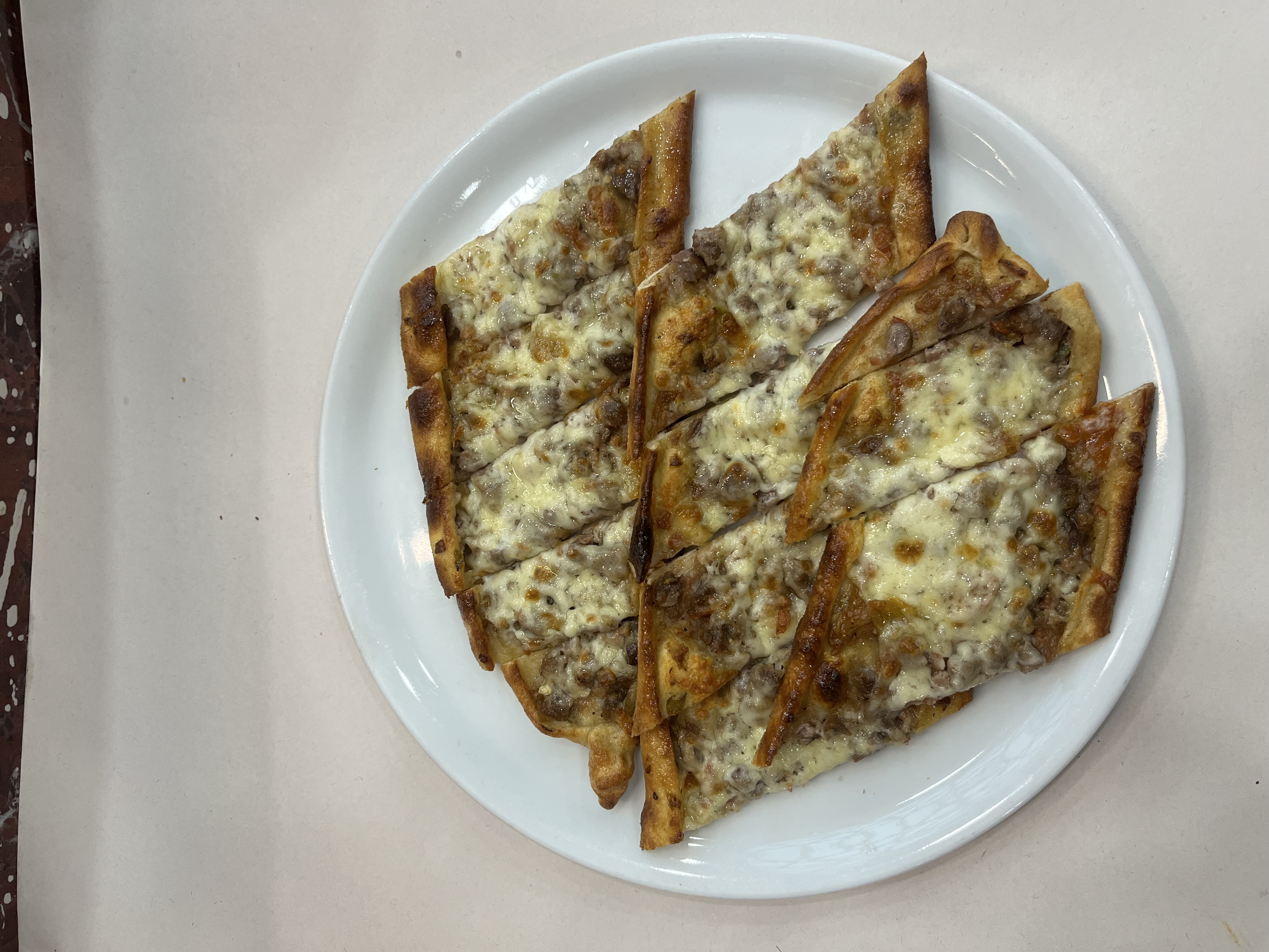 Kuşbaşılı Yumurtalı Pide