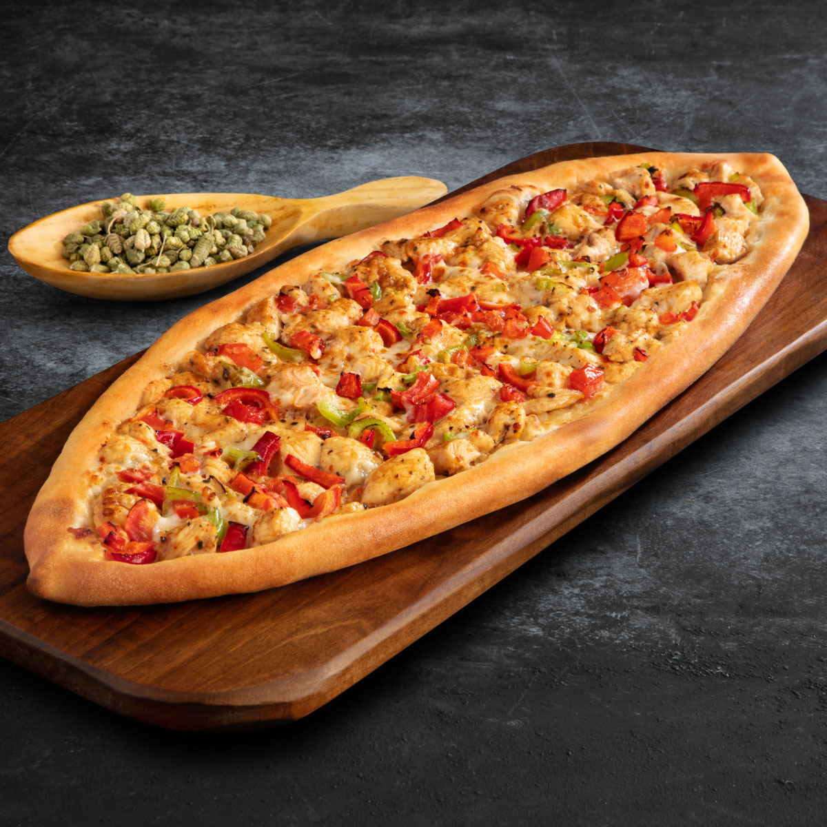 Tavuk İncikli Kuşbaşılı Pide